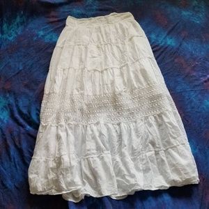 Eden & Olivia Tiered Skirt XL, Solid White